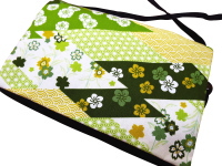 義若オリジナルのポシェット 菱切ばめに小花 抹茶緑